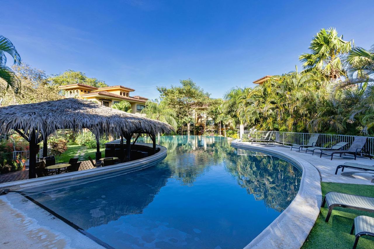 Apartamento Amueblado en The Oaks – La Josefina, Tamarindo