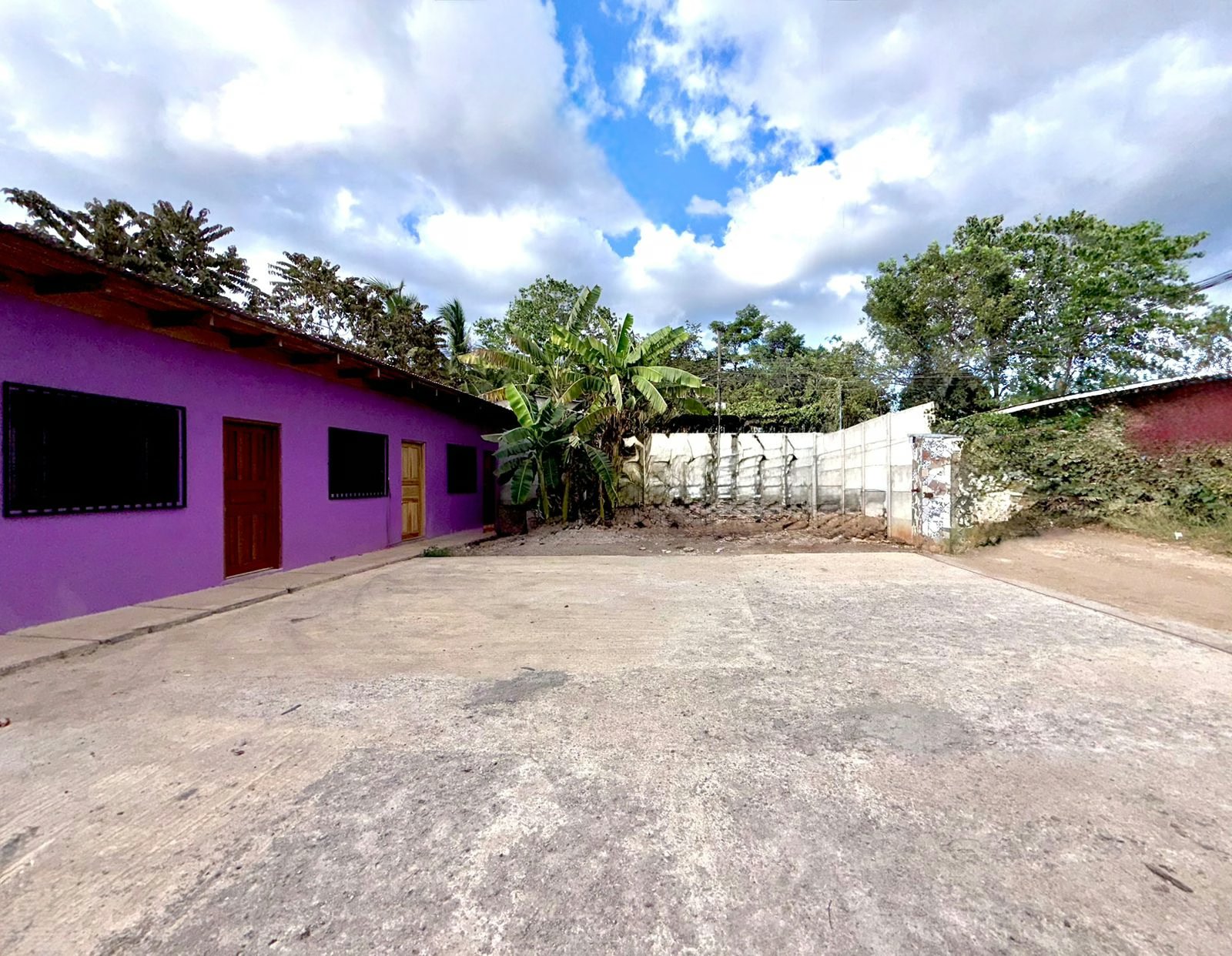 EN ALQUILER / APARTAMENTO TIPO ESTUDIO EN EL LLANITO, TAMARINDO, GUANACASTE
