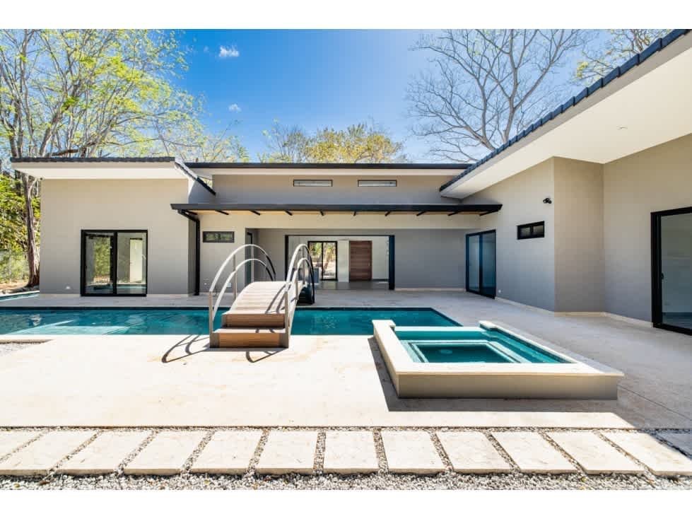 Casa Avalon – Modern Luxury Home Near Playa Conchal & Flamingo